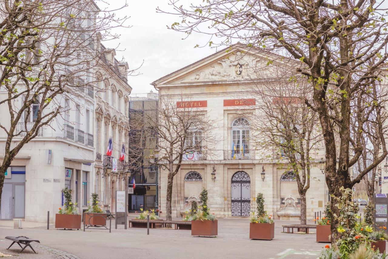 Renaissance Apartment Bourg-en-Bresse Exterior photo