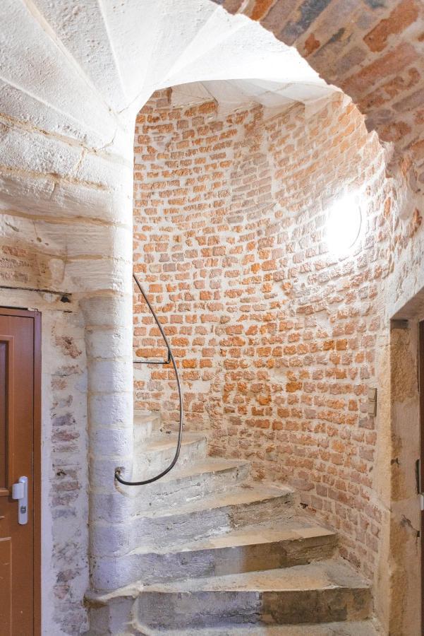 Renaissance Apartment Bourg-en-Bresse Exterior photo